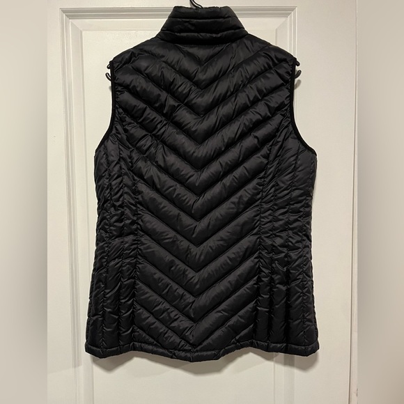 Large black vest. With pockets! - Picture 3 of 3